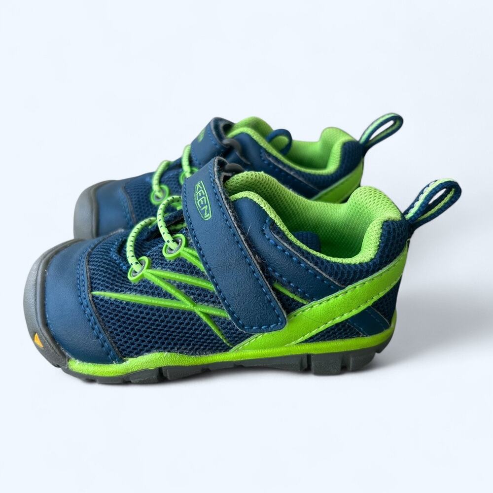 Keen Chandler CNX Trail Shoes Navy & Green size 6 Outdoor Water Shoes Gorpcore